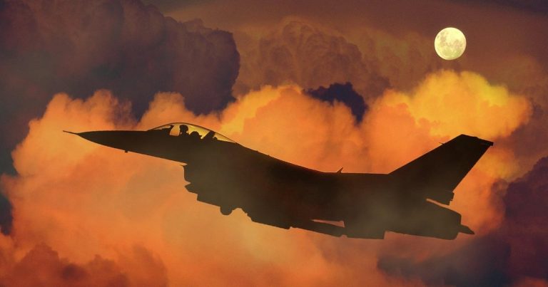 Goodluck india share price news - fighter jet