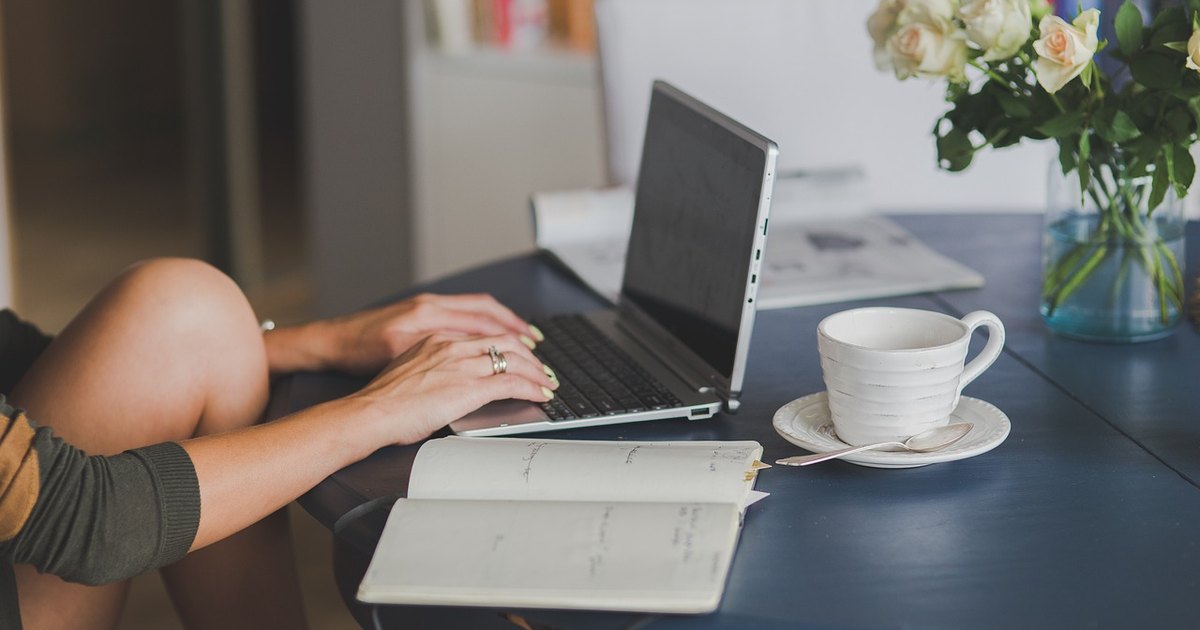 How to check ipo allotment nse bse - laptop desk coffee