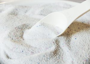 HUL Q2 results: close-up of laundry detergent powder with a measuring scoop