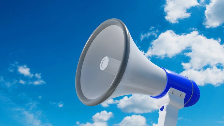 Broadening formation: a megaphone against a blue sky, the shape the pattern is named after