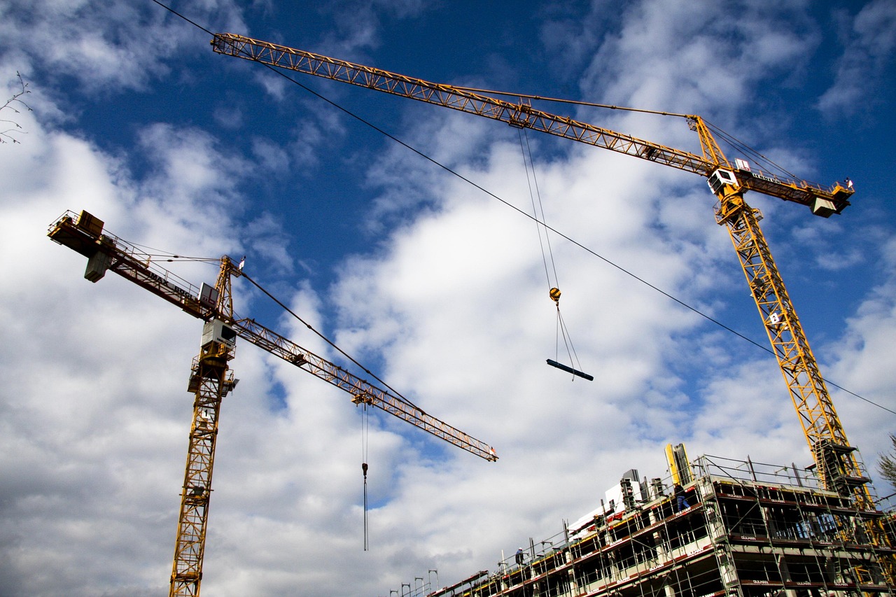 Capitalised interest on a construction project: tower cranes over a building under construction