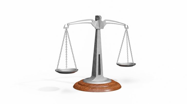 Percentage price oscillator: a silver balance scale with two pans on a wooden base, a picture of comparing stocks on equal terms
