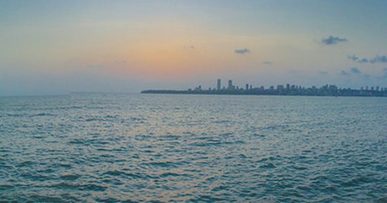 Nifty largecap vs smallcap divergence october 15 - marine drive mumbai