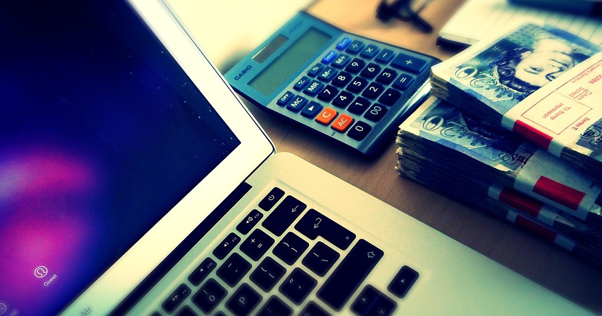 Symmetrical triangle breakout strategy - calculator notebook desk